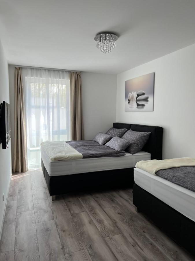 Villa Bauhaus Dream Deluxe T Siofok Bagian luar foto